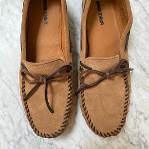 Minnetonka Moccasins Mens 11.5 Brown Like New